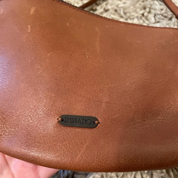 Embrazio Leather Crossbody Bag - Picture 5 of 6